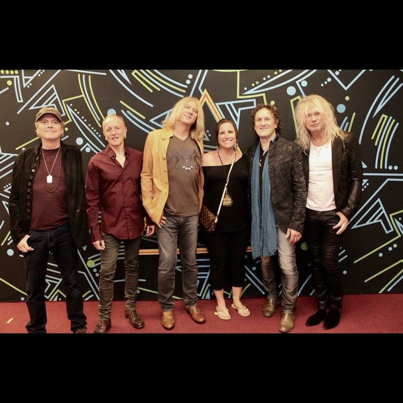 Meet your Posher, Holly - Picture 3 of 8